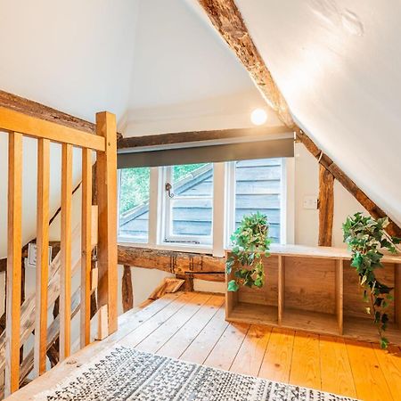 Cozy Cottage With Hot Tub! Cadnam Kültér fotó